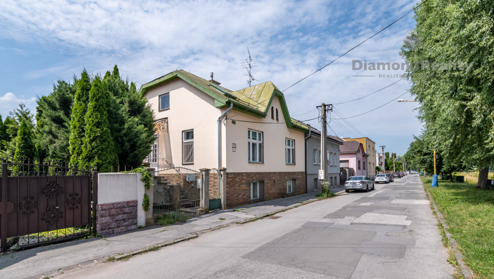 REZERVOVANÝ | NA PREDAJ RODINNÝ DOM NA ALEŠOVOM NÁBREŽÍ, KOŠICE - SEVER