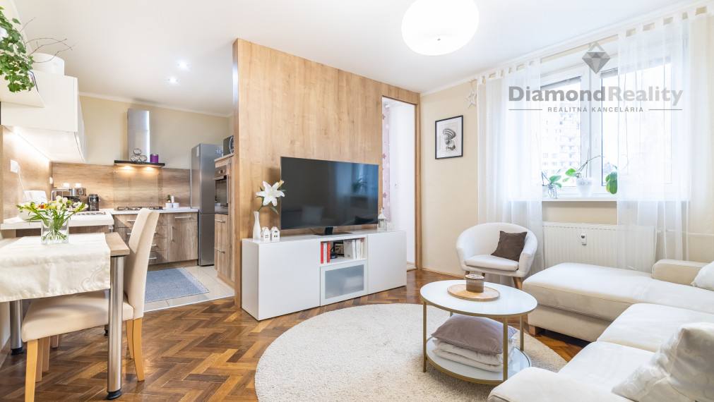 NA PREDAJ KRÁSNY 2 IZBOVÝ BYT, KRIVÁ ULICA, 58m2