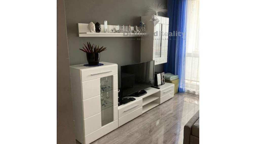 Na prenájom krásny nový 1 izbový byt s balkónom, Vlčkovce.