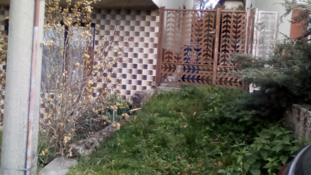 NA PREDAJ RODINNÝ DOM, Cerová