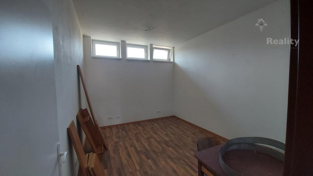 Na prenájom výrobné a skladovacie priestory Hanušovce