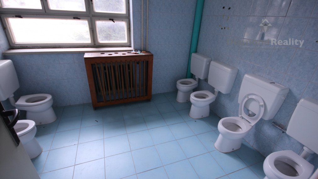 Na predaj stavebný pozemok v centre obce Mojzesovo