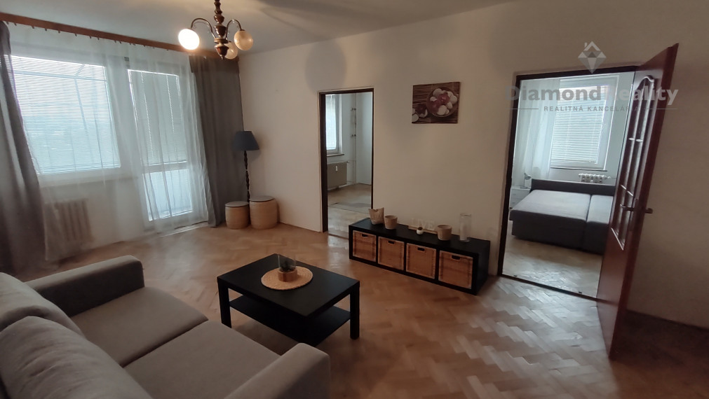 Na prenájom 3 izbový byt Nitra Chrenová berieme rodinu aj psa