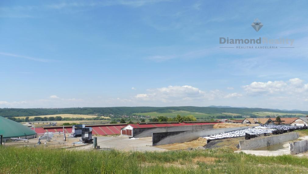 Pozemky a budovy v areáli – logistika, sklad, výroba, Rozhanovce