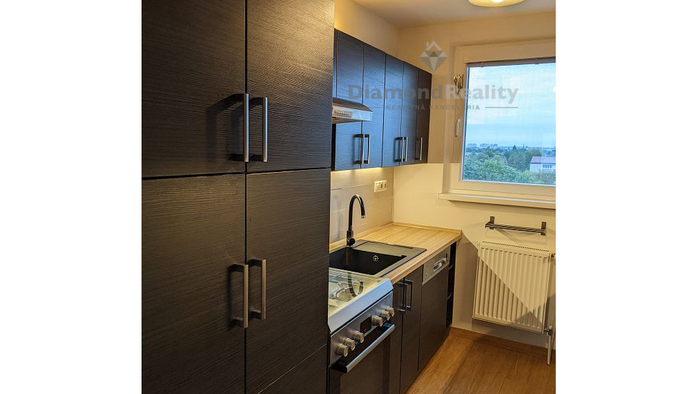Na predaj 3 izbový byt s balkónom, typ bauring, ul. Tajovského, Trnava.