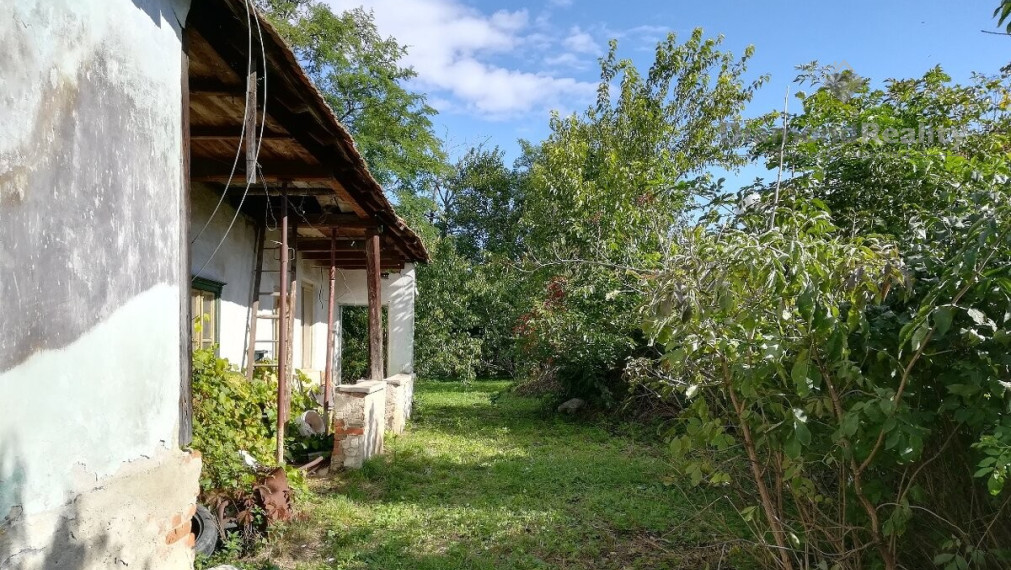 super cena!Na predaj stavebný pozemok so sieťami Lúčnica nad Žitavou - Vajka