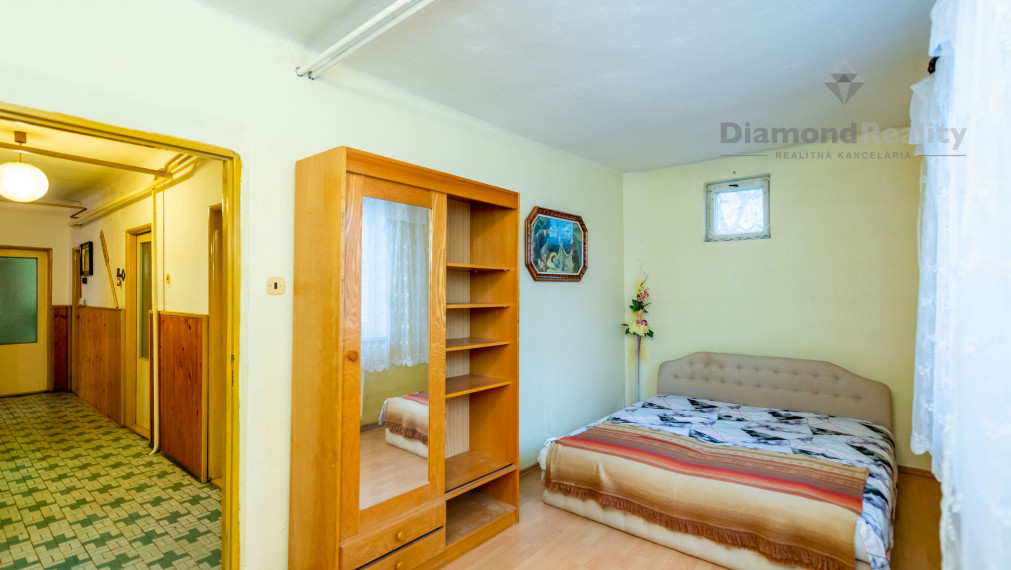 NA PREDAJ DVOJGENERAČNÝ RODINNÝ DOM V OBCI KOŠICKÉ OĽŠANY