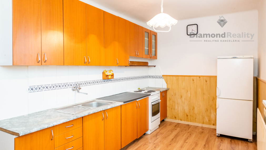 NA PREDAJ DVOJGENERAČNÝ RODINNÝ DOM V OBCI KOŠICKÉ OĽŠANY