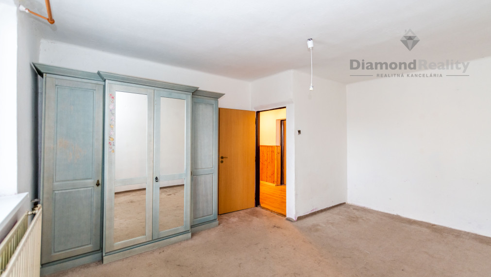 NA PREDAJ DVOJGENERAČNÝ RODINNÝ DOM V OBCI KOŠICKÉ OĽŠANY