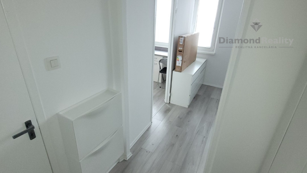 Na prenájom pekný 1 izbový byt, ulica Clementisova, Trnava.