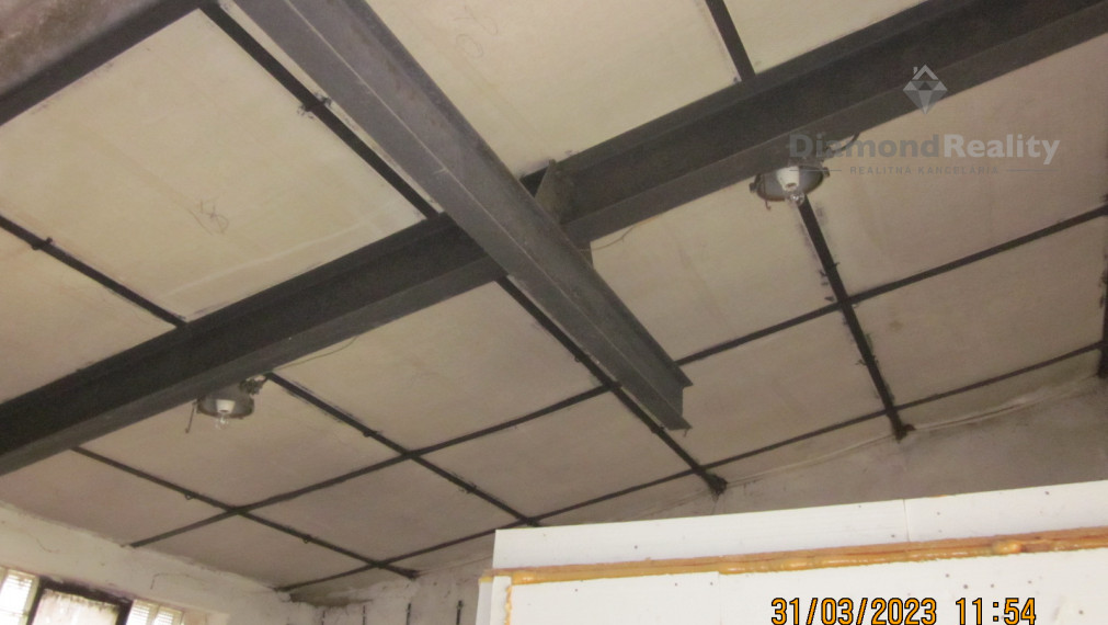 Na prenájom sklad na Strojníckej ul. v Prešove