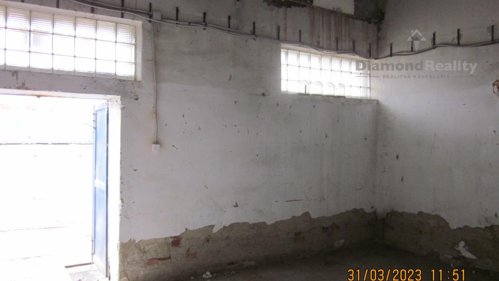 Na prenájom sklad na Strojníckej ul. v Prešove