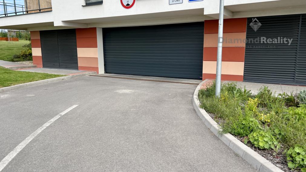 Na predaj 2x garážové parkovacie miesta v projekte PANORÁMA 5, Jelšová ulica, Košice