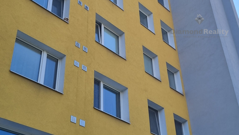 PREDANÉ (za plnú cenu) 4 izbový byt (90 m2) na ulici Budapeštianska, Sídlisko Ťahanovce