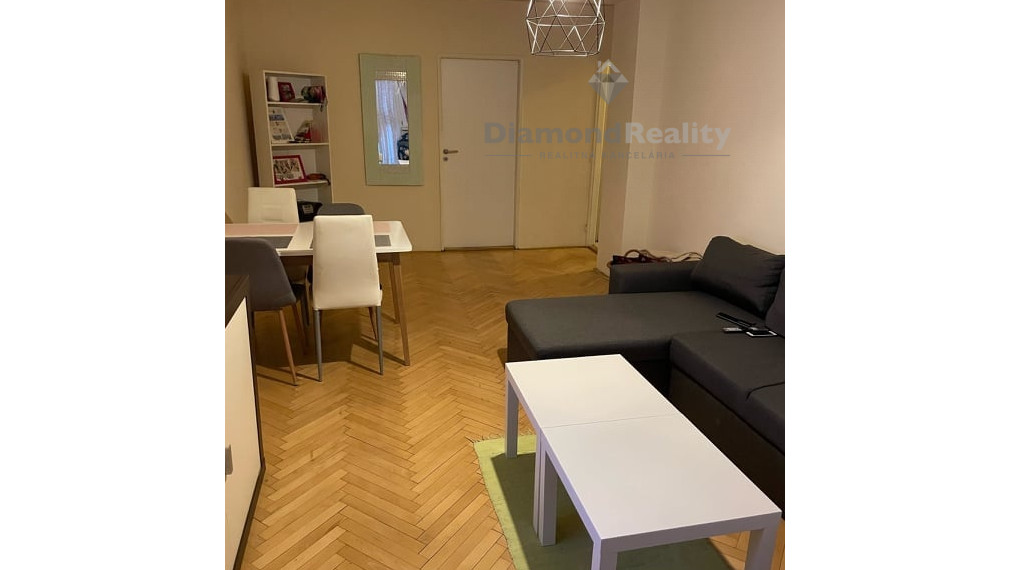Na prenájom pekný 2 izbový byt s balkónom, ulica Hlohová, Hlohovec.