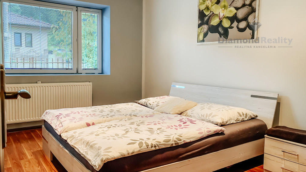 "ZNÍŽENÁ CENA" Ponúkame na predaj gazdovský dom v obci Paňovce
