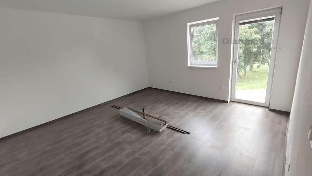 Na prenájom apartmán so samostatným vchodom Cabaj-Čápor