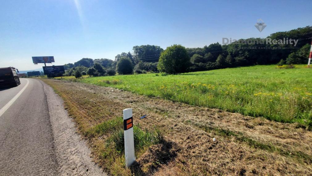 Ideálny pozemok na podnikanie pri OC OPTIMA