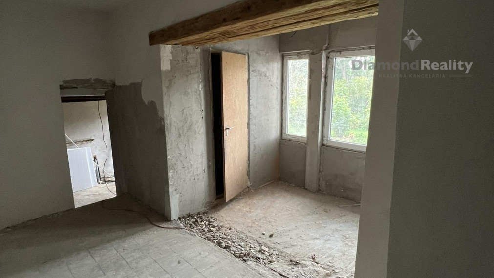 NA PREDAJ GAZDOVSKÝ DOM l MAĎARSKO - GAGYVENDÉGI