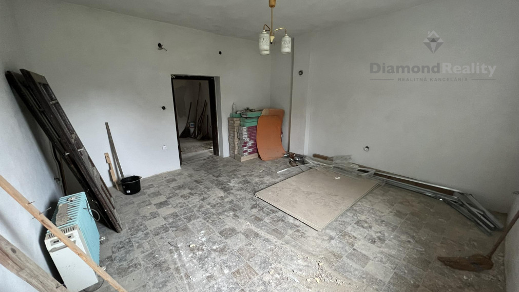 NA PREDAJ GAZDOVSKÝ DOM l MAĎARSKO - GAGYVENDÉGI