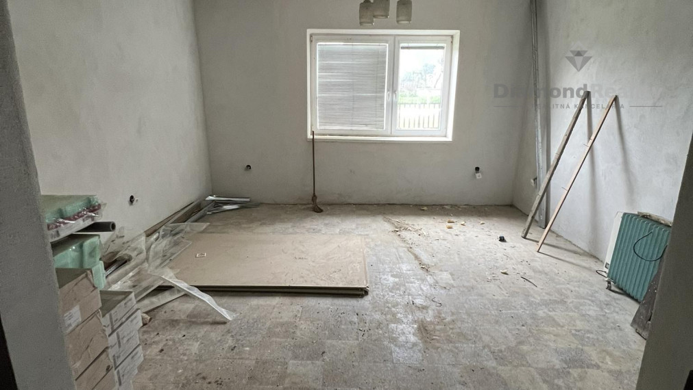 NA PREDAJ GAZDOVSKÝ DOM l MAĎARSKO - GAGYVENDÉGI