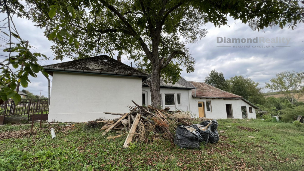 NA PREDAJ GAZDOVSKÝ DOM l MAĎARSKO - GAGYVENDÉGI