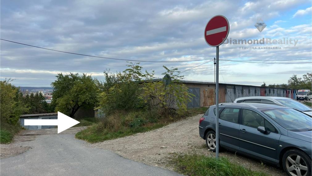 NA PREDAJ GARÁŽ I 16m2 I ELEKTRIKA I ŽELEZNÍKY