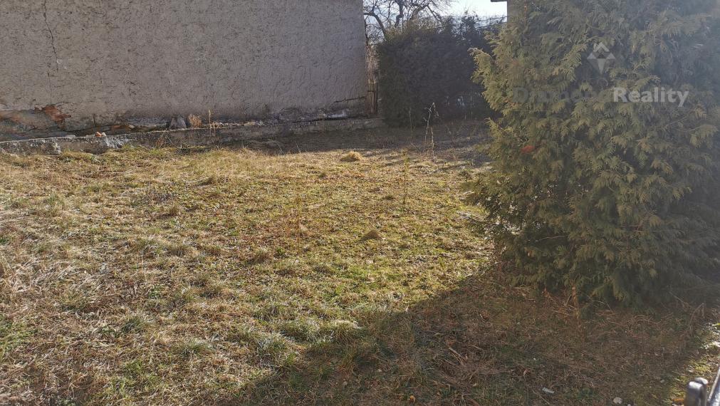 Na predaj  veľký rodinný dvojdom, 22 árový pozemok, obec Olšovany, Košice okolie (15 km od Košíc).