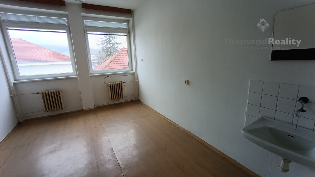 Na prenájom kancelária Nitra - Chrenová