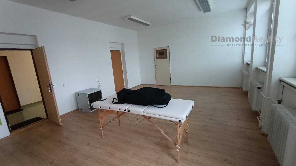 Na prenájom kancelária Nitra - Chrenová