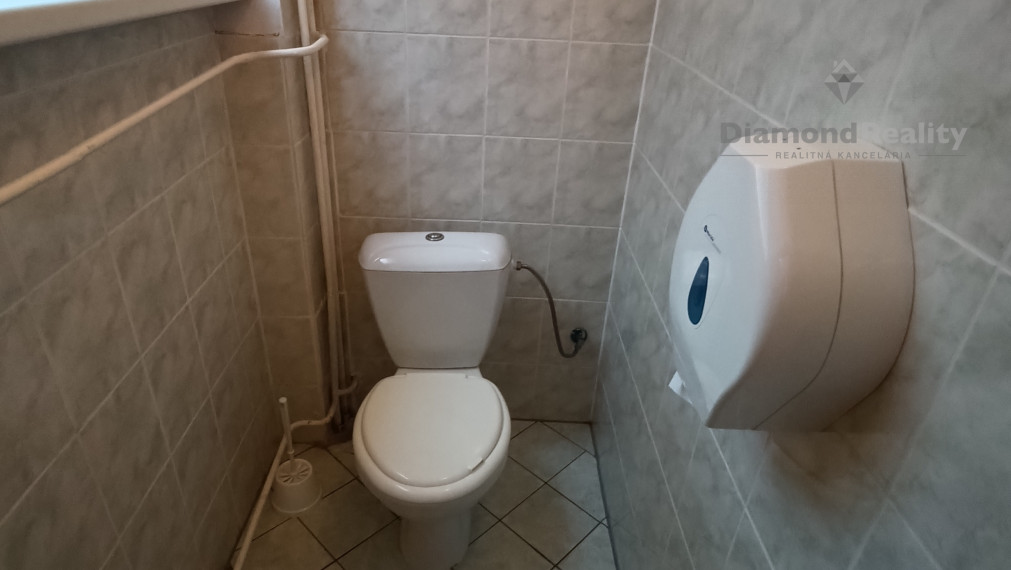 Na prenájom kancelária Nitra - Chrenová