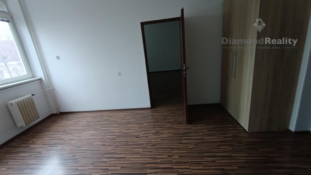 Na prenájom kancelária Nitra - Chrenová