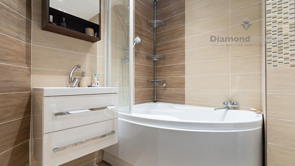 Na prenájom 2 izbový byt, Krosnianska ulica, Košice - Dargovských hrdinov