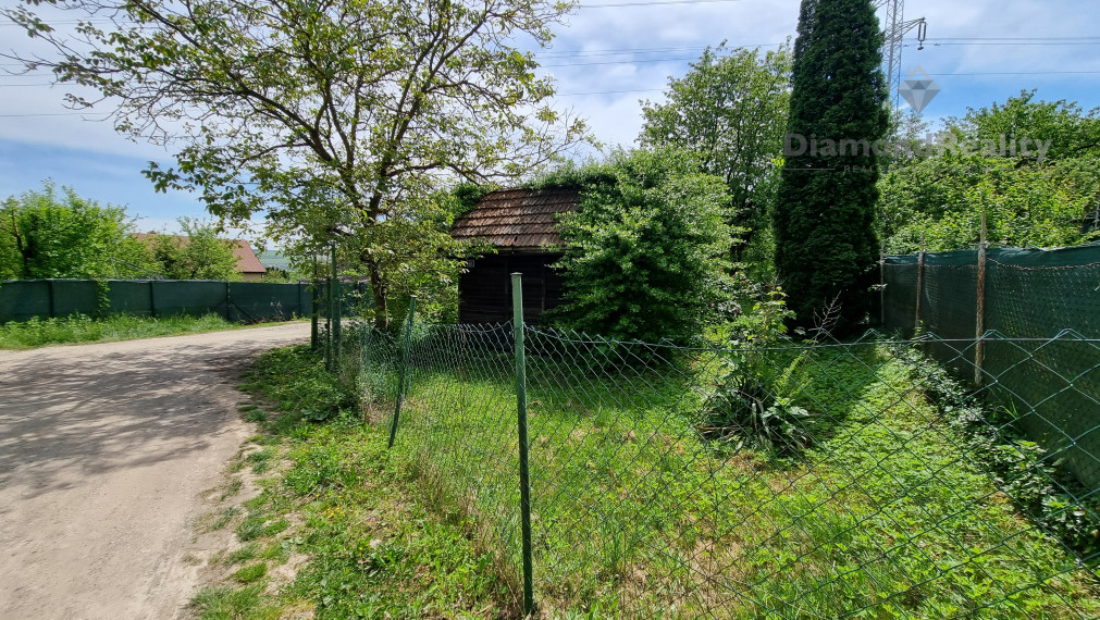 PREDANÉ - Na predaj záhrada