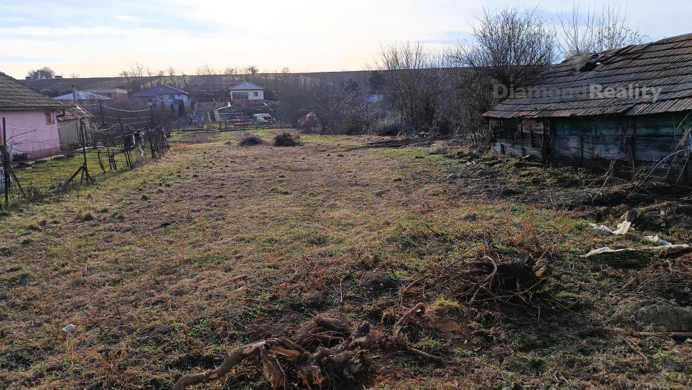 Na predaj pozemok Svätoplukovo