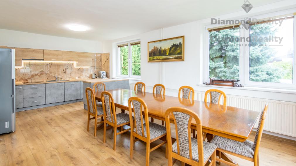 NA PREDAJ INVESTIČNÝ POZEMOK S RODINNÝM DOMOM |  2864m2 POZEMOK | BARCA