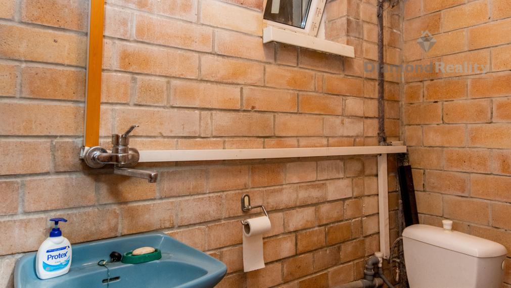 NA PREDAJ INVESTIČNÝ POZEMOK S RODINNÝM DOMOM |  2864m2 POZEMOK | BARCA