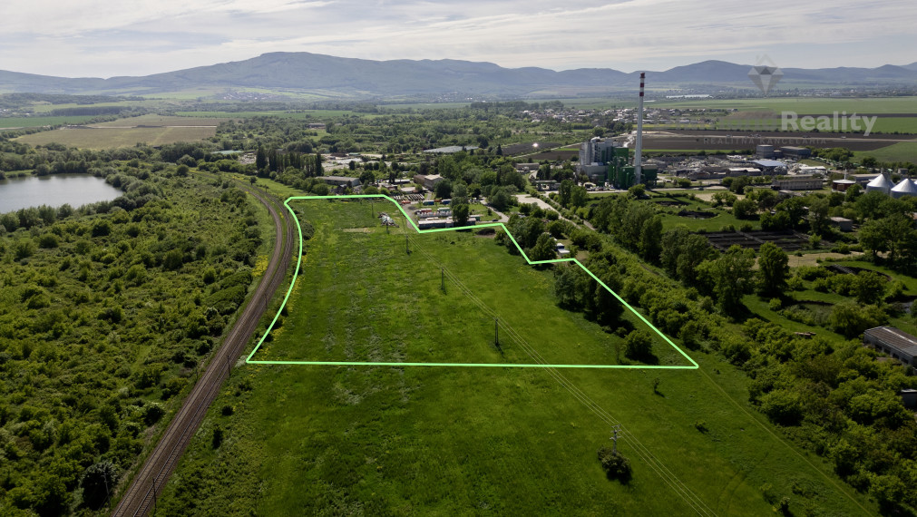 Lukratívny pozemok v priemyselnej zóne Kokšov Bakša 39 351m2