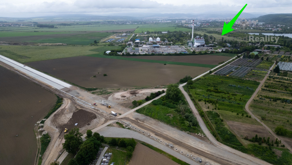 Lukratívny pozemok v priemyselnej zóne Kokšov Bakša 39 351m2