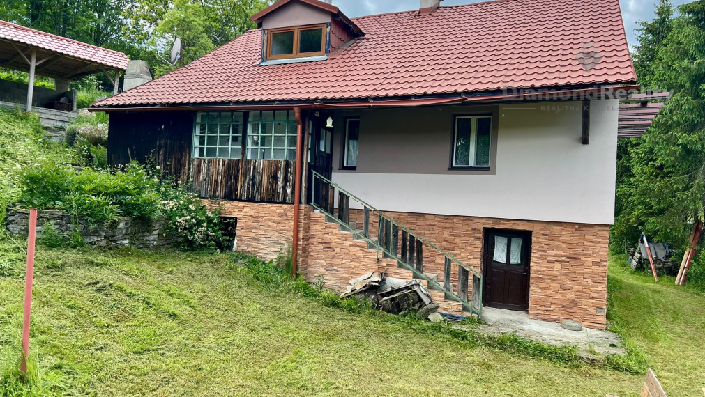 NA PREDAJ RODINNÝ DOM V MALEBNOM PROSTREDÍ, OBEC MATYSOVÁ