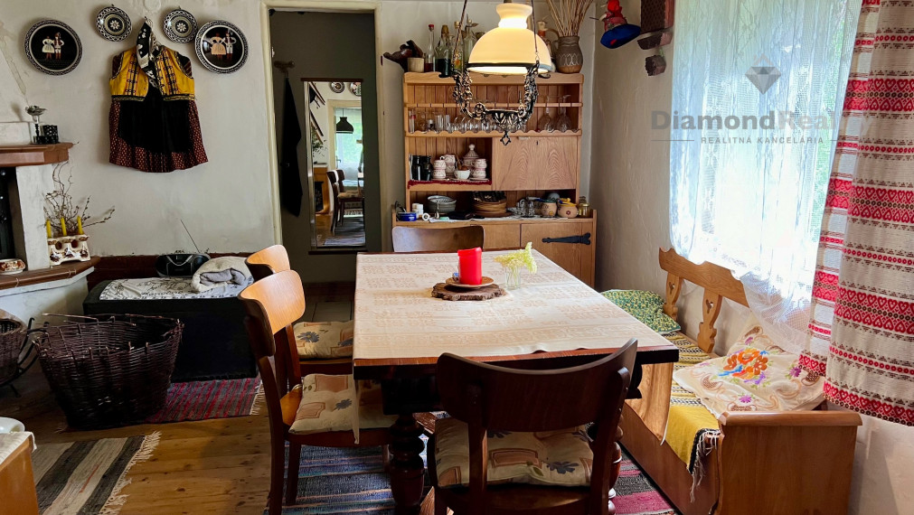 NA PREDAJ RODINNÝ DOM V MALEBNOM PROSTREDÍ, OBEC MATYSOVÁ