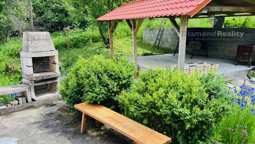 NA PREDAJ RODINNÝ DOM V MALEBNOM PROSTREDÍ, OBEC MATYSOVÁ