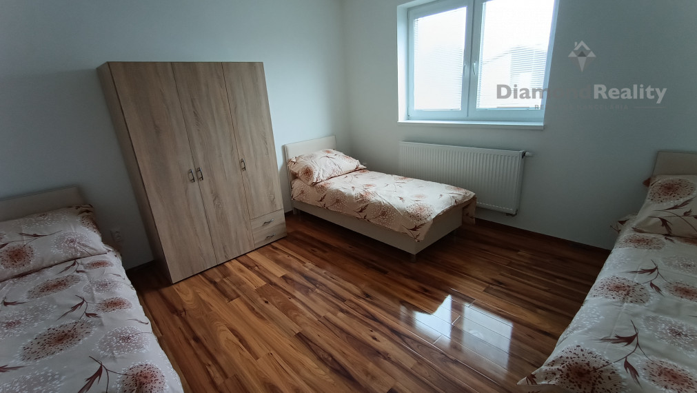 Na prenájom izby v rodinnom dome minimálne na 1 mesiac Nitra- Dolné Krškany