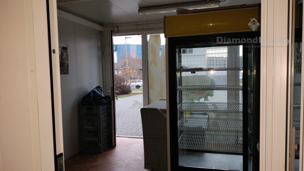 Na predaj stánok vhodný aj ako záhradný domček