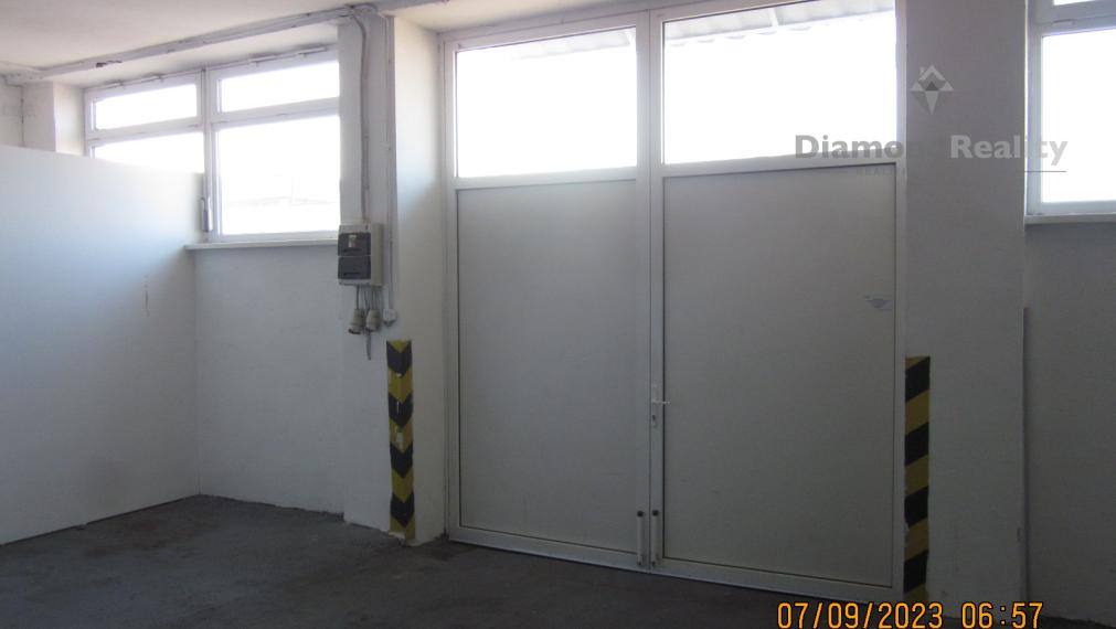 Na  prenájom sklad s kanceláriou