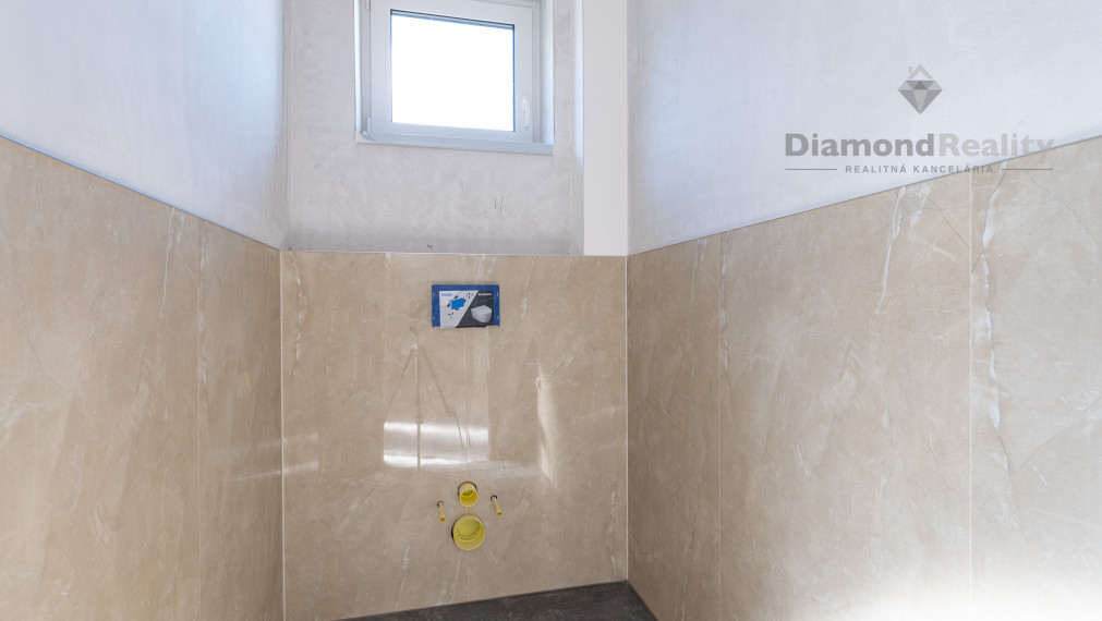 NOVOSTAVBA rodinného domu s veľkým pozemkom, Vyšné Opátske, Košice