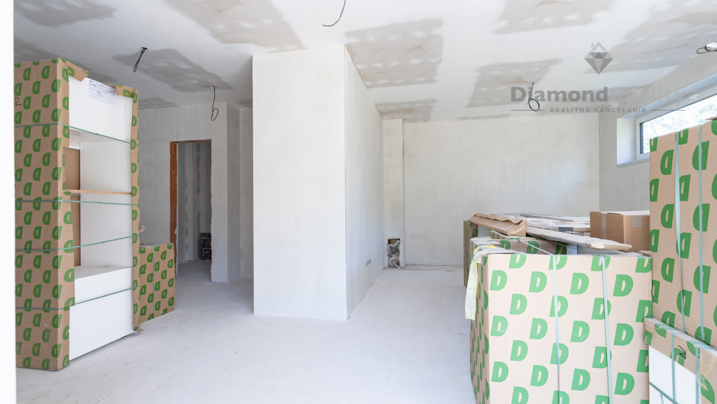 NOVOSTAVBA rodinného domu s veľkým pozemkom, Vyšné Opátske, Košice