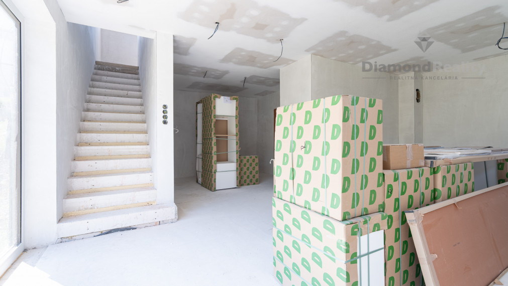 NOVOSTAVBA rodinného domu s veľkým pozemkom, Vyšné Opátske, Košice