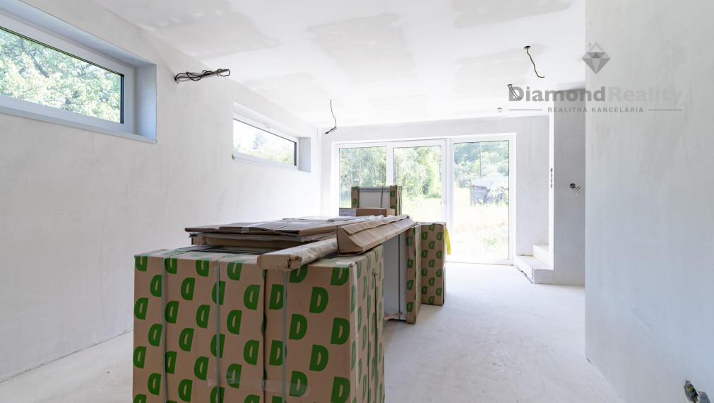 NOVOSTAVBA rodinného domu s veľkým pozemkom, Vyšné Opátske, Košice