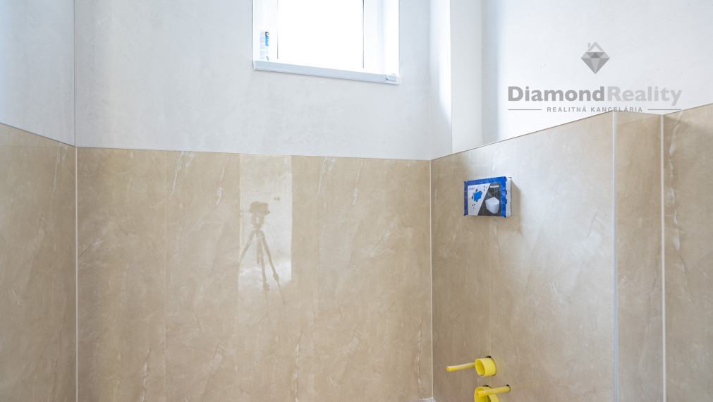 NOVOSTAVBA rodinného domu s veľkým pozemkom, Vyšné Opátske, Košice